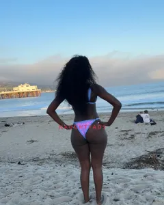 Image of Gold Coast Escort Peach deli 