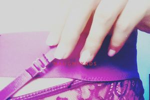 In a violet purple kind of mood for this evening  - Naughty Ads Escort Blog
