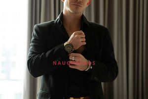 THE 10 COMMANDMENTS TO BE THE BEST ESCORT - Naughty Ads Escort Blog