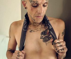 Manaxmayhem  - Content collabs , custom contents and bookings 