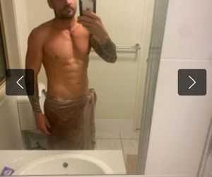 Jordan - Seeking females for adult content