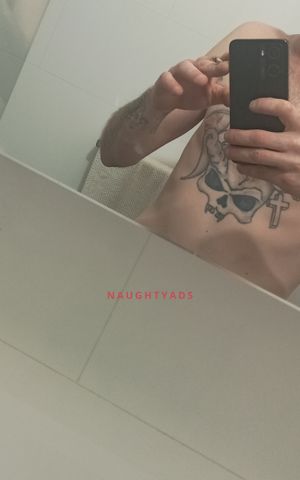 Image of Berridale Male Escort Discreet, young, 