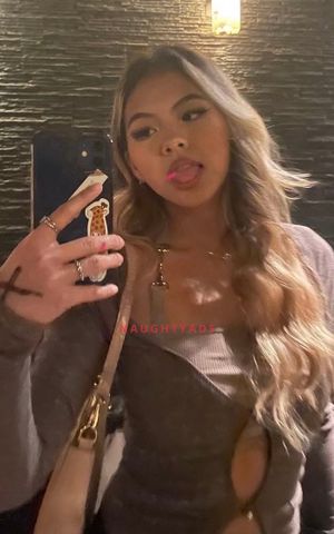 Image of Adelaide Escort syra