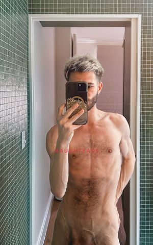 Image of Melbourne Male Escort Liam
