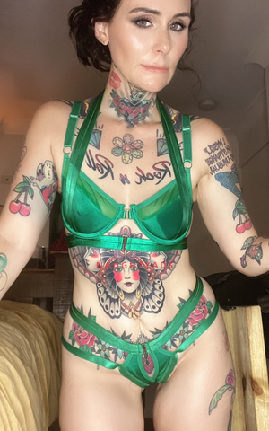 Image of Sunshine Coast Body Rub The Milking Queen 