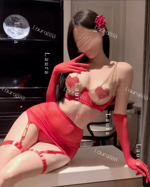 Female Escorts Servicing Athol Park, Adelaide - Laura 