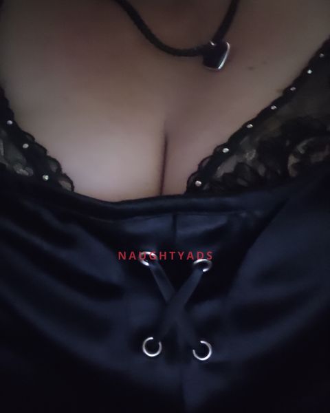 Image of Lutana Escort Chrissysquirtsonyou